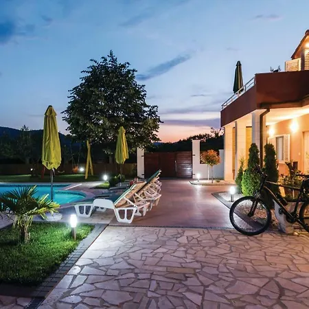 Four Bedroom Holiday In Bacina * Ploce (Dubrovnik-Neretva)