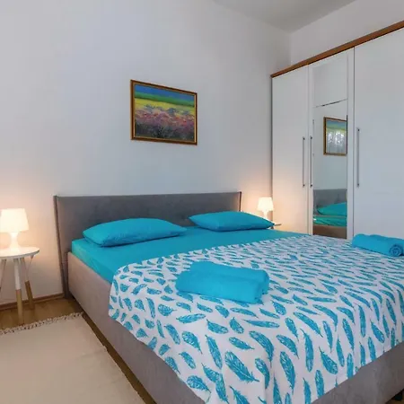 Four Bedroom Holiday In Bacina * Ploce (Dubrovnik-Neretva)