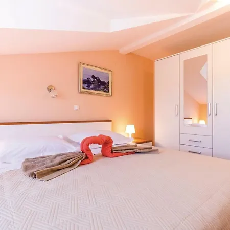 Four Bedroom Holiday In Bacina * Ploce (Dubrovnik-Neretva)